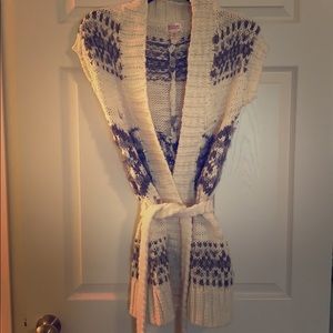 Mossimo Supply Co. sweater wrap winter gray and cream